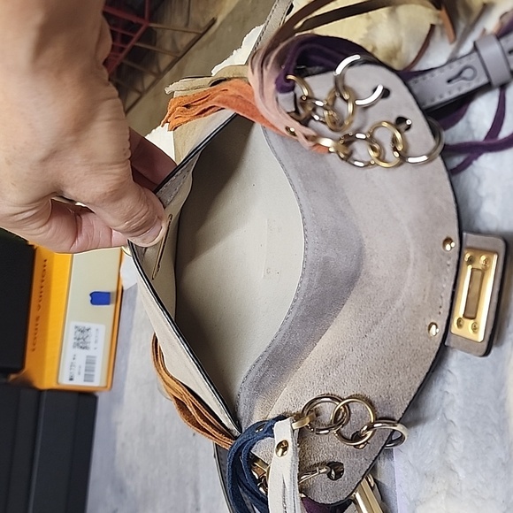 Chloe Hudson fringe crossbody bag - Picture 13 of 15